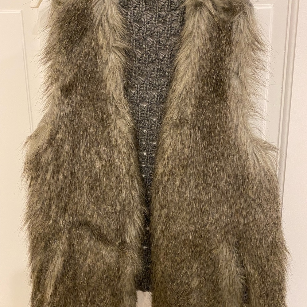 Ella miss faux fur vest